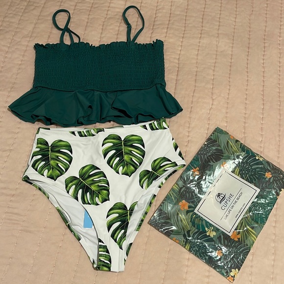 Cupshe Other - NWT Cupshe Bikini Hunter Green Top / High waisted Monstera Bottom sz M